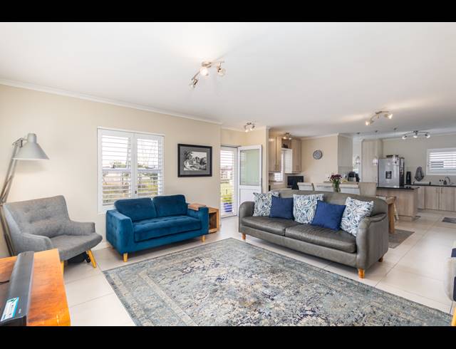 3 BEDROOM HOUSE SOLD IN SUNNINGDALE
